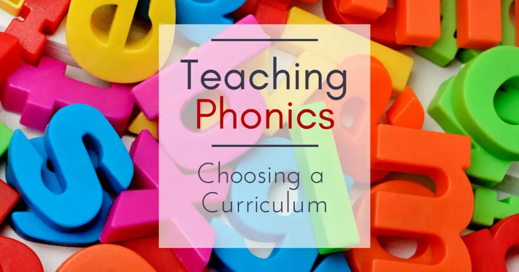 Teaching Phonics--Tips for choosing a curriculum that will teach your child to read with confidence!